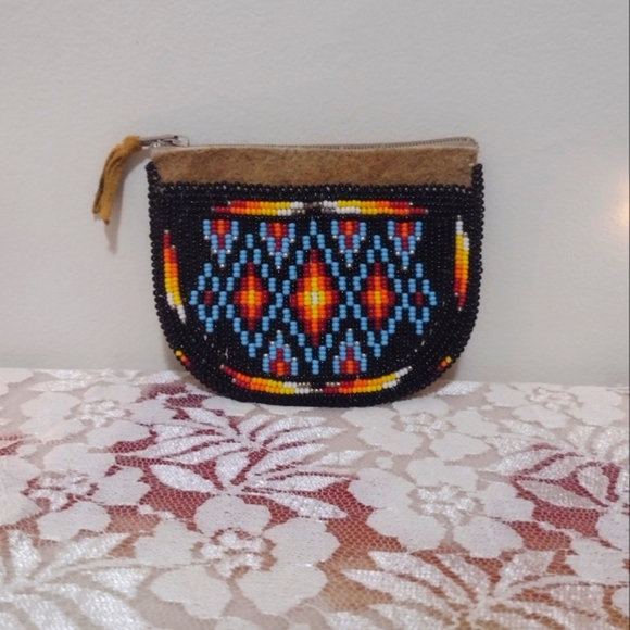 Beautiful Native Beaded Smoked Hide Coin Chance Zip Pouch Purse Bag - Picture 2 of 4